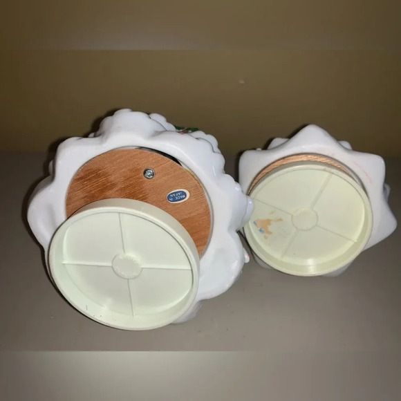 Set 2 White Ceramic Music Box Christmas Trees EUC - Picture 3 of 5